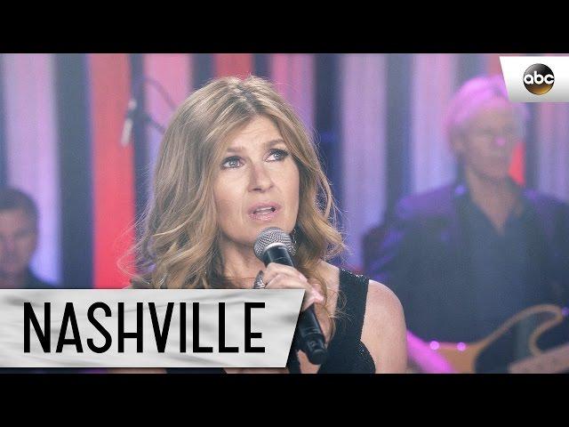 Connie Britton (Rayna Jaymes) Sings "Hold On To Me" - Nashville 4x17