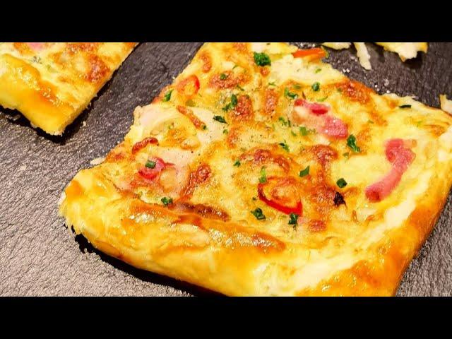 Flammkuchen mit Blätterteig - #echtessen #weilklasse #food #kochen #lecker #blätterteig #pizza