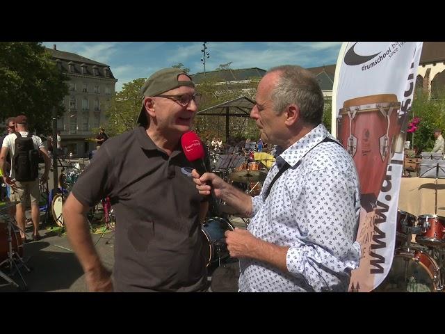 Schlagzeug auf Reisen - Drumschool Basel auf dem Theaterplatz