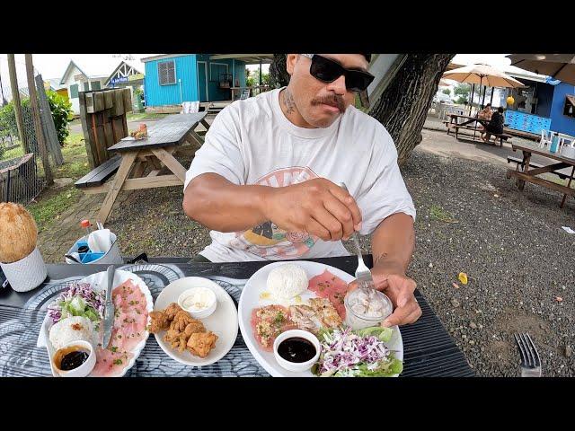 A WHOLE LOT OF FOOD IN RARO 