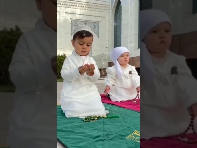 Subhan Allah ️ |  MashaAllah  | Cute baby praying namaz️️ #shorts #islam #viral #viralvideo