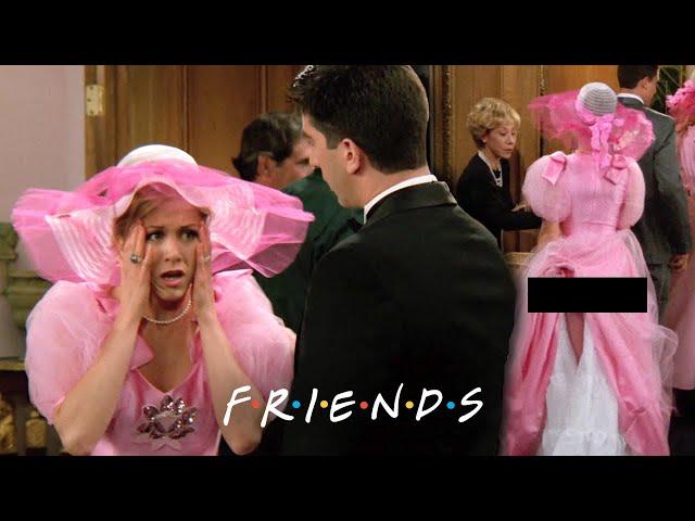 Rachel Shows Her Butt at a Wedding | Friends