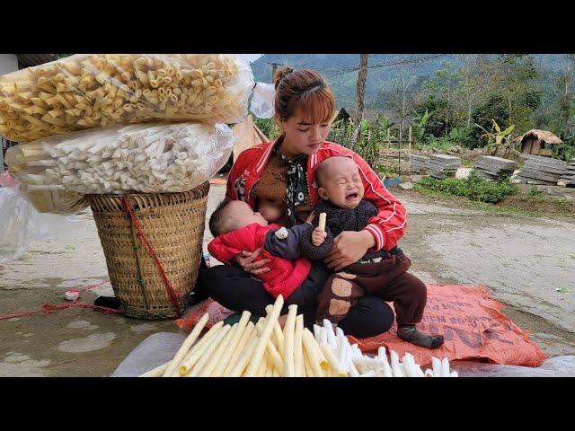 Mother with two children - Going to make popcorn and rice to sell at the market | Quan Van Truong