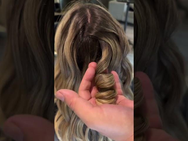 Styling course#hairstyles #hairs #hairstyleoftheday #hairstylevideo #wakeupandmakeup #makeuplover