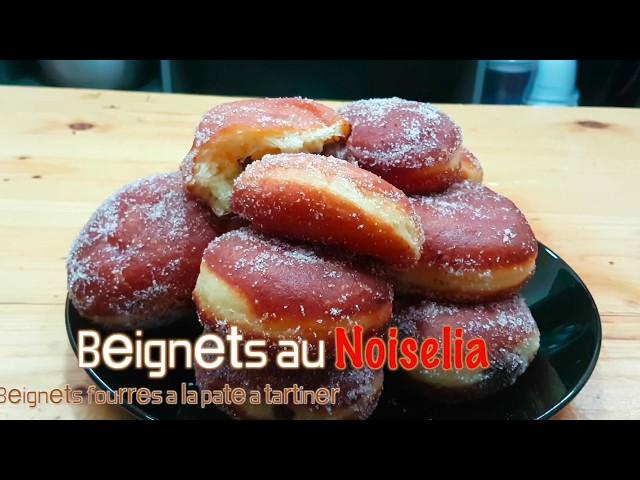 Donuts stuffed with Noiselia (chocolate spread)