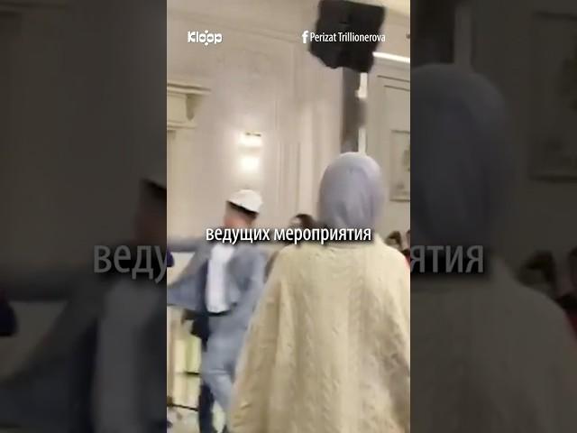 Активист Исраилов ударил ведущую микрофоном по голове