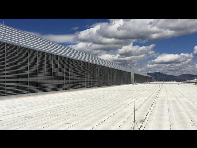 Inside Facebook's Oregon data center (CNET News)