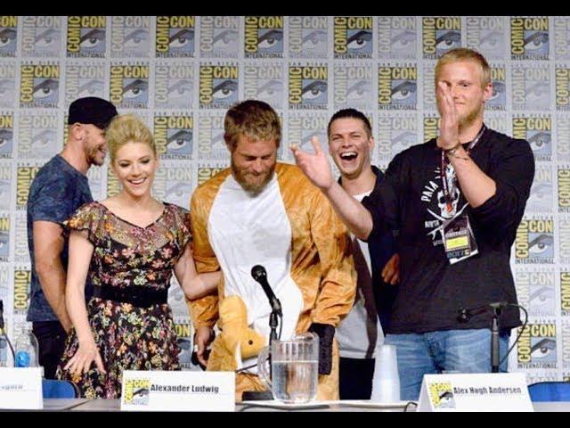 FUNNY! Travis Fimmel (Ragnar) Crashes 'VIKINGS' Comic-Con Panel in Kangaroo Costume