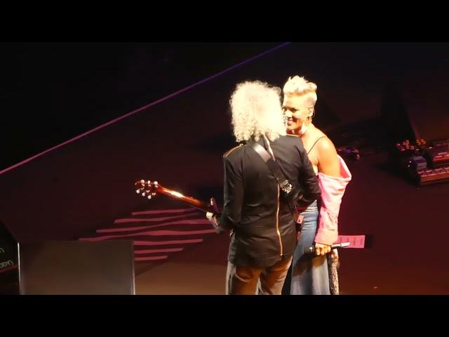 Foo Fighters Taylor Hawkins Tribute (W/Queen & P!nk ) - Somebody To Love (KIA Forum LA CA 9/27/22)