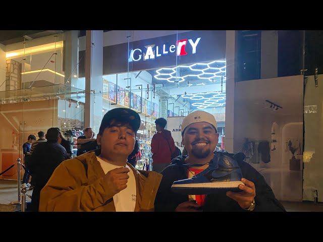 OBLIGO a FAMOSOS a FIRMAR MIS SNEKAERS || Luis G