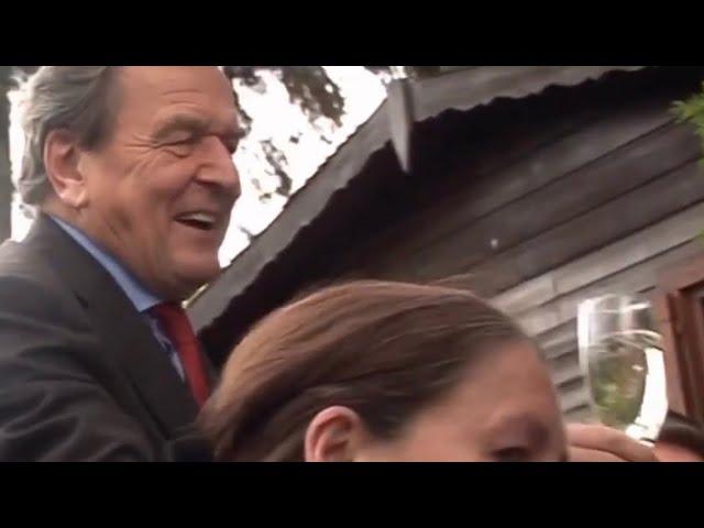 Gerhard Schröder - Als Pensionär darf man auch mittags schon