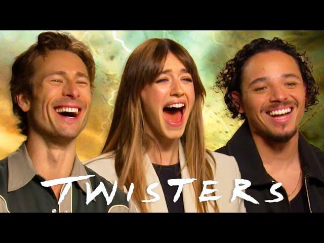 Glen Powell, Daisy Edgar-Jones & Anthony Ramos Take On A Chaotic Mystery Interview | Twisters