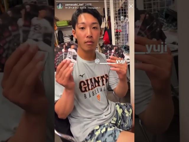 無表情の赤星優志