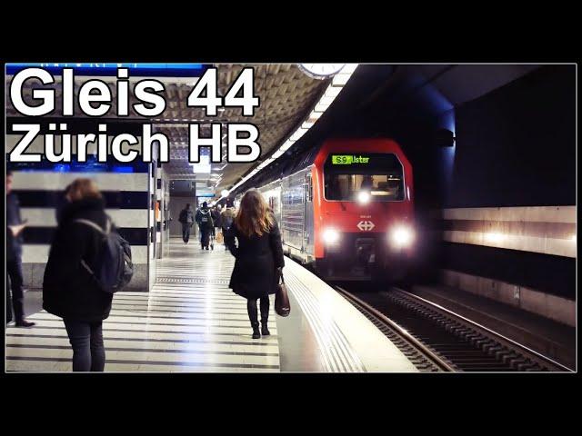 Zurich Main Station, Switzerland / Nachts am Hauptbahnhof Zürich / Gleis 44 / S9 / RE 450 / DPZ