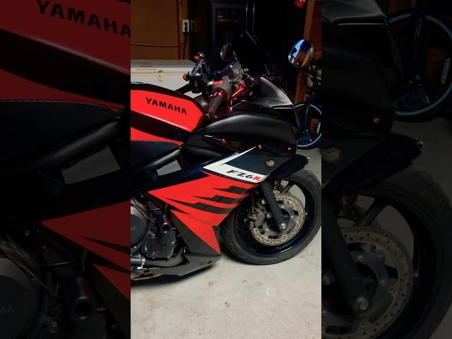 WHO LIKES THE FZ6R? 2009 Yamaha ®️#bikefix #morebike #600cc #bikelife #motorcycleengine #600ccmoto