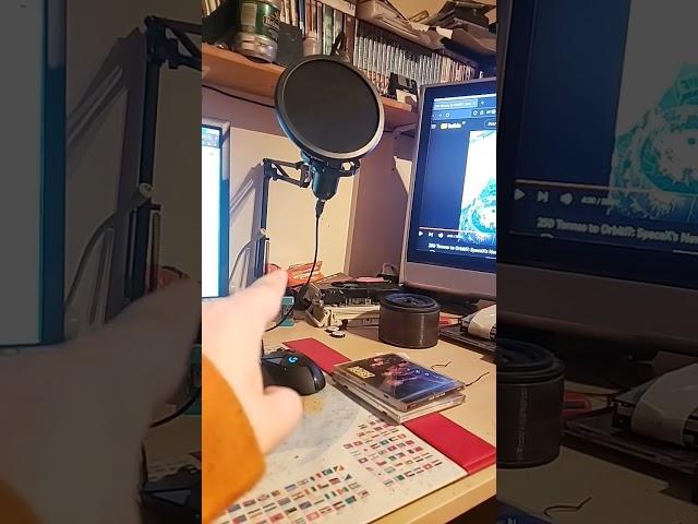 THE Linux Panic Desk Tour #shorts