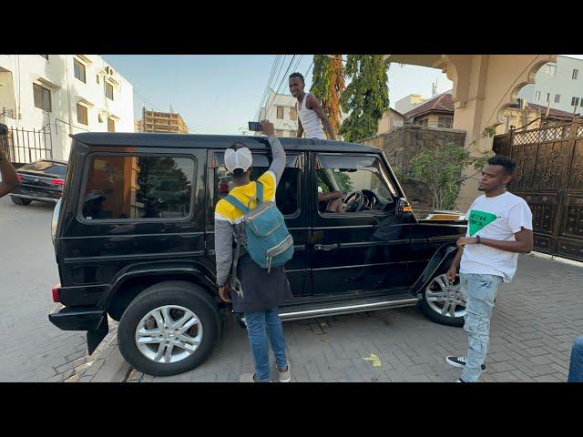 Kenyan Prince Flaunts New G Wagon In Mombasa!!