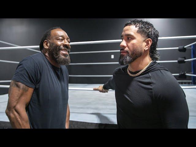 Jey Uso returns to his roots at Booker T’s wrestling school