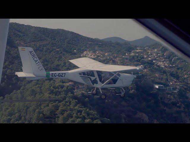 Haz tus sueños realidad | Volando a la playa con amigos by Aircatfly
