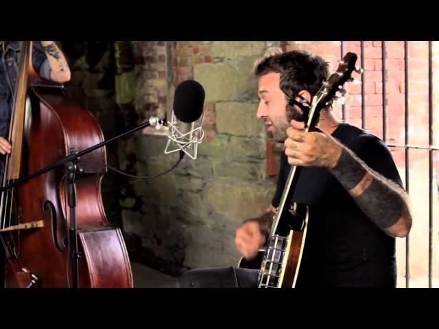 Brown Bird - Fingers To The Bone - 7/28/2012 - Paste Ruins at Newport Folk Festival