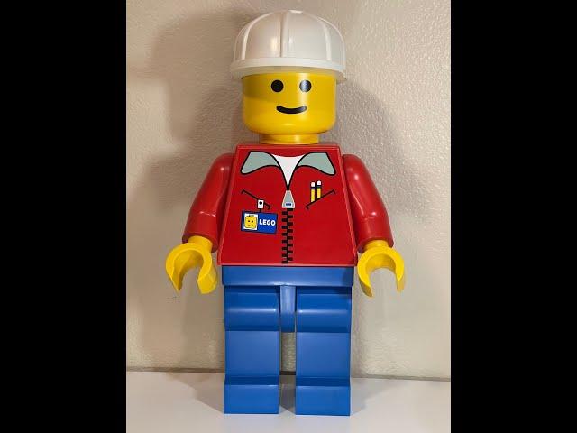 Unpacking a Lego 19 inch Retail Display Figure