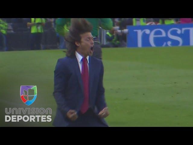 Eufórica celebración de Matías Almeyda tras el segundo gol de Chivas