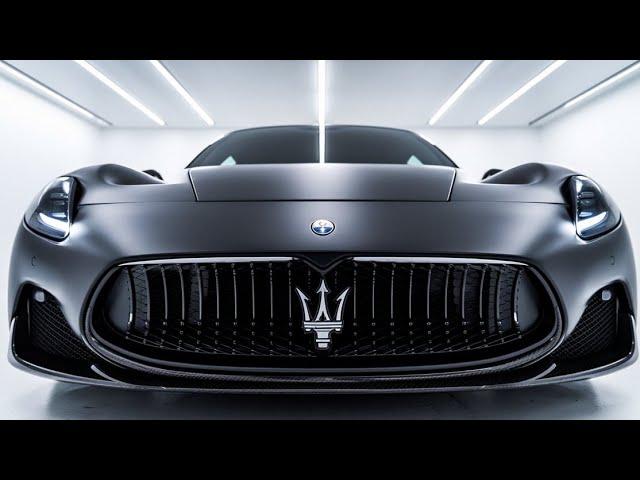 "Unleashing the Future: The 2025 Maserati MC20 - A Supercar Masterpiece"