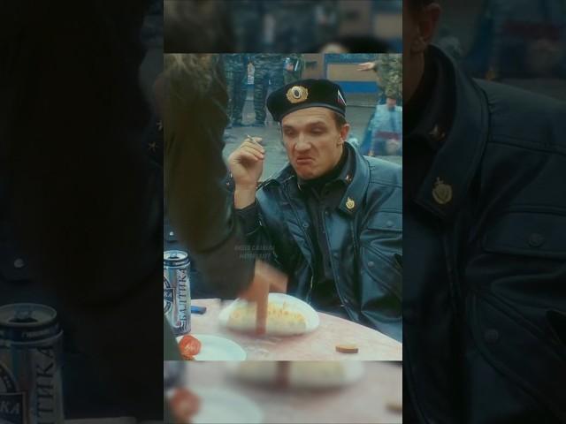 Вдвэшник поставил на место сотрудника ОМОНа #фильм #сериал #моменты