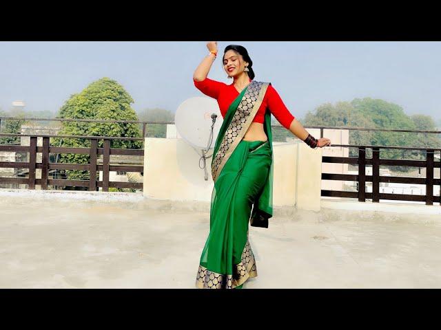 Badi Mushkil | Madhuri Dixit | Dance Cover by Devangini Rathore | Bollywood Dance