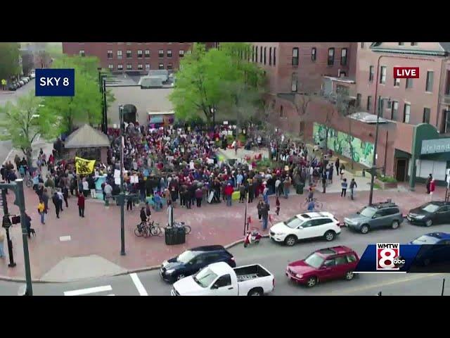 Hundreds rally in Portland against new abortion restrictions