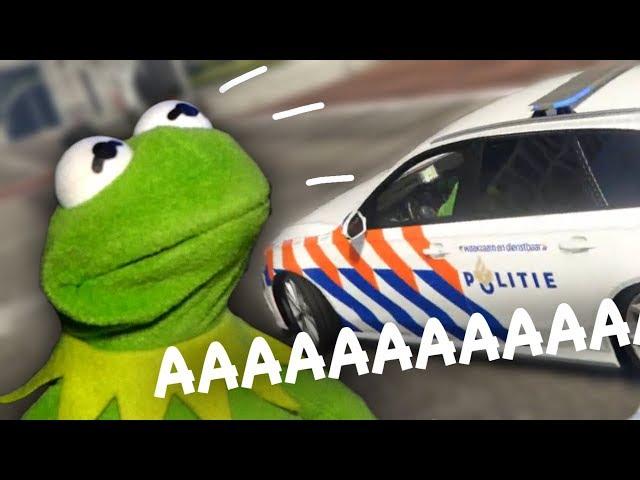 KERMIT JAT EEN POLITIEAUTO!  | GTA RP Leopolder KAREL ERMIT