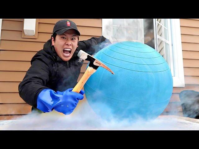 Science Experiment LIQUID NITROGEN vs GIANT BOUNCY BALL