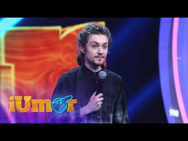 Umor negru pe scena iUmor! Dima Cubreacov, număr de stand up comedy cu glume morbide