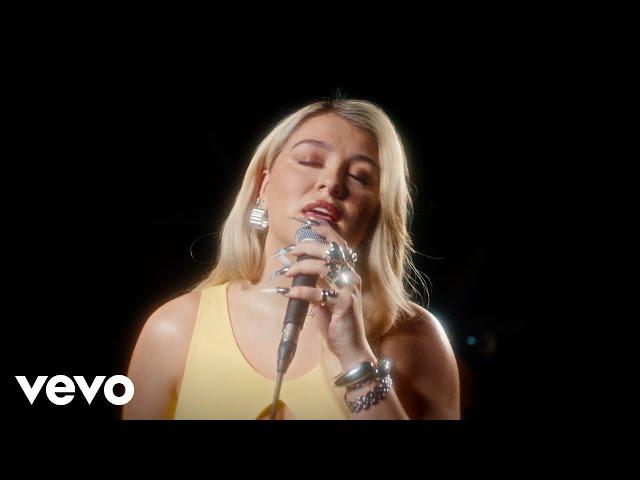 Caity Baser - Watch That Girl (She's Gonna Say It) | Stripped