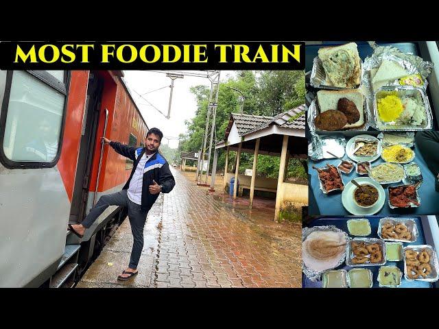 Ek din me 3000/-  Ka khana Train me Mandovi Express Journey Goa to Mumbai