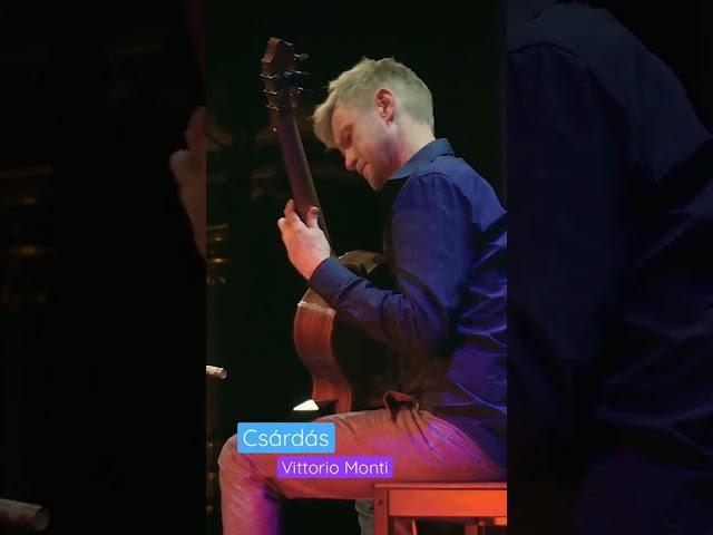 Dimitri Lavrentiev plays Csárdás, 2022.