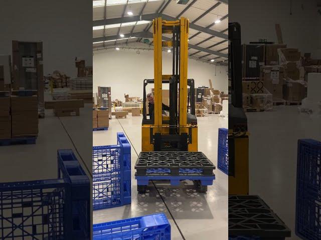 Scotland Forklift Training - Reach Truck tight turns laden forks forward