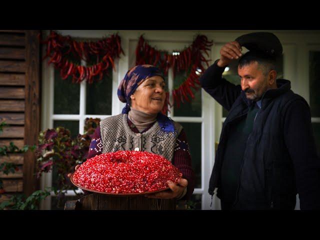 Pomegranate Bracelet Salad: A Stunning Holiday Salad 