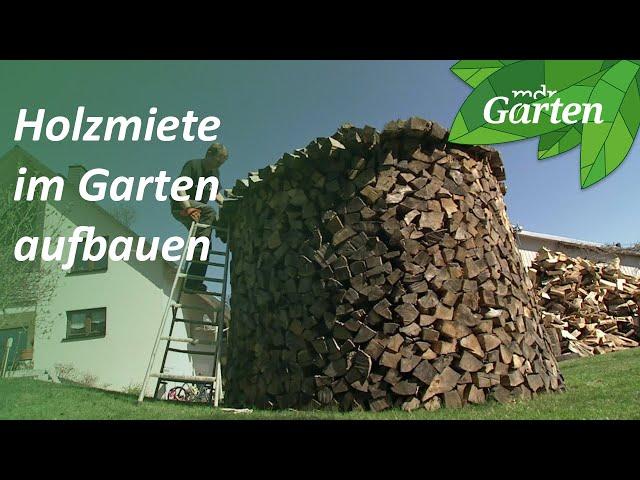 Holzmiete im Garten aufbauen: So kannst Du Brennholz lagern | MDR Garten
