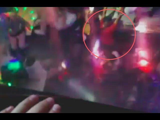 Video del colapso del piso de una discoteca en Bogotá