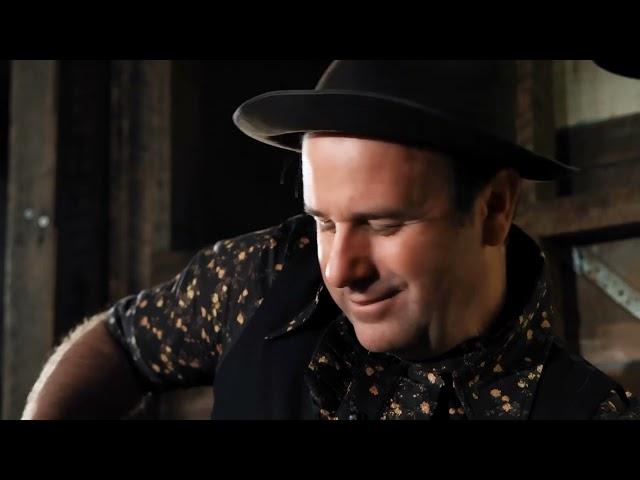 Felicity Urquhart & Josh Cunningham - Bogswamp [Official Music Video]