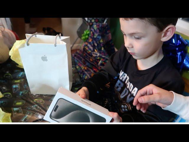 Isaiah's iPhone 5th Birthday Gift Opening