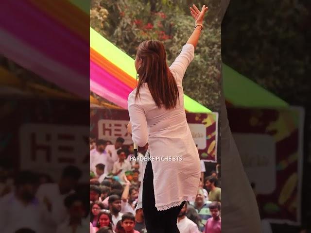 Anjali Arora Holi ke समय मस्ती  #holi #bts #shorts #holisong #anjaliarora #viral #trending #bts