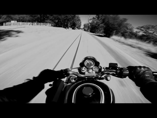 Royal Enfield Bullet 500 | In Full Black and White | [Pure RAW Sound]