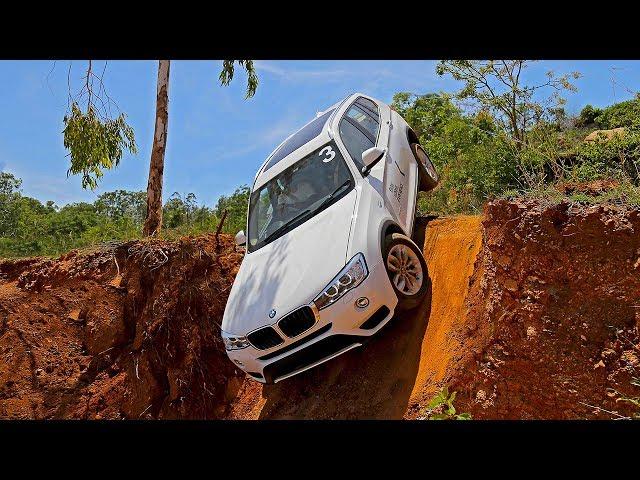 BMW X5 and X3 70 degree near-vertical drop | xDrive Off-road Experience Bangalore