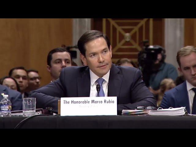Tim Kaine Turns Off His Mic on Marco Rubio Debating “White” South African Refugees