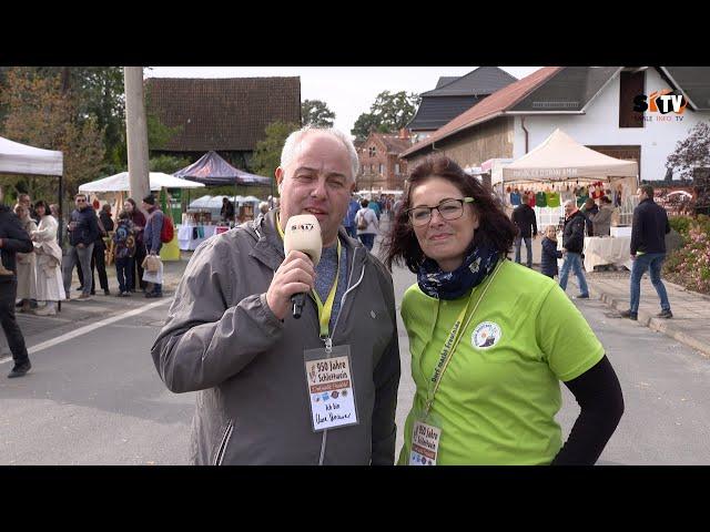 Schlettwein feiert 950 Jahre bei schönstem Herbstwetter.