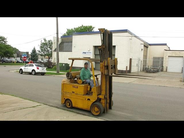 Lot 1   Yale Forklift