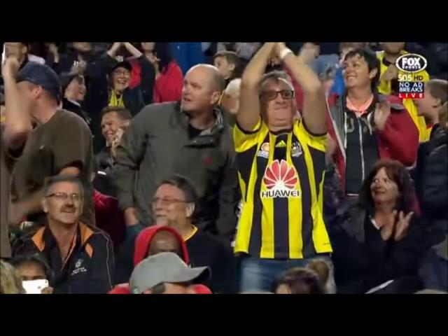 Vince Lia Screamer Wellington Phoenix 3-0 Central Coast Mariners