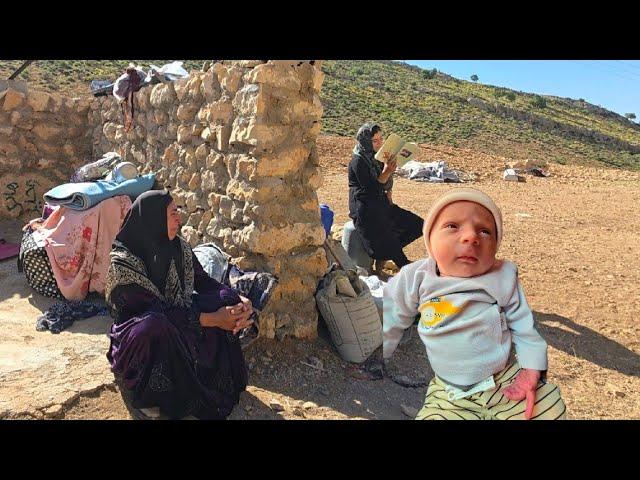 Bringing drinking water for the family: The visit of the relatives of the baby (Bardia) and Star